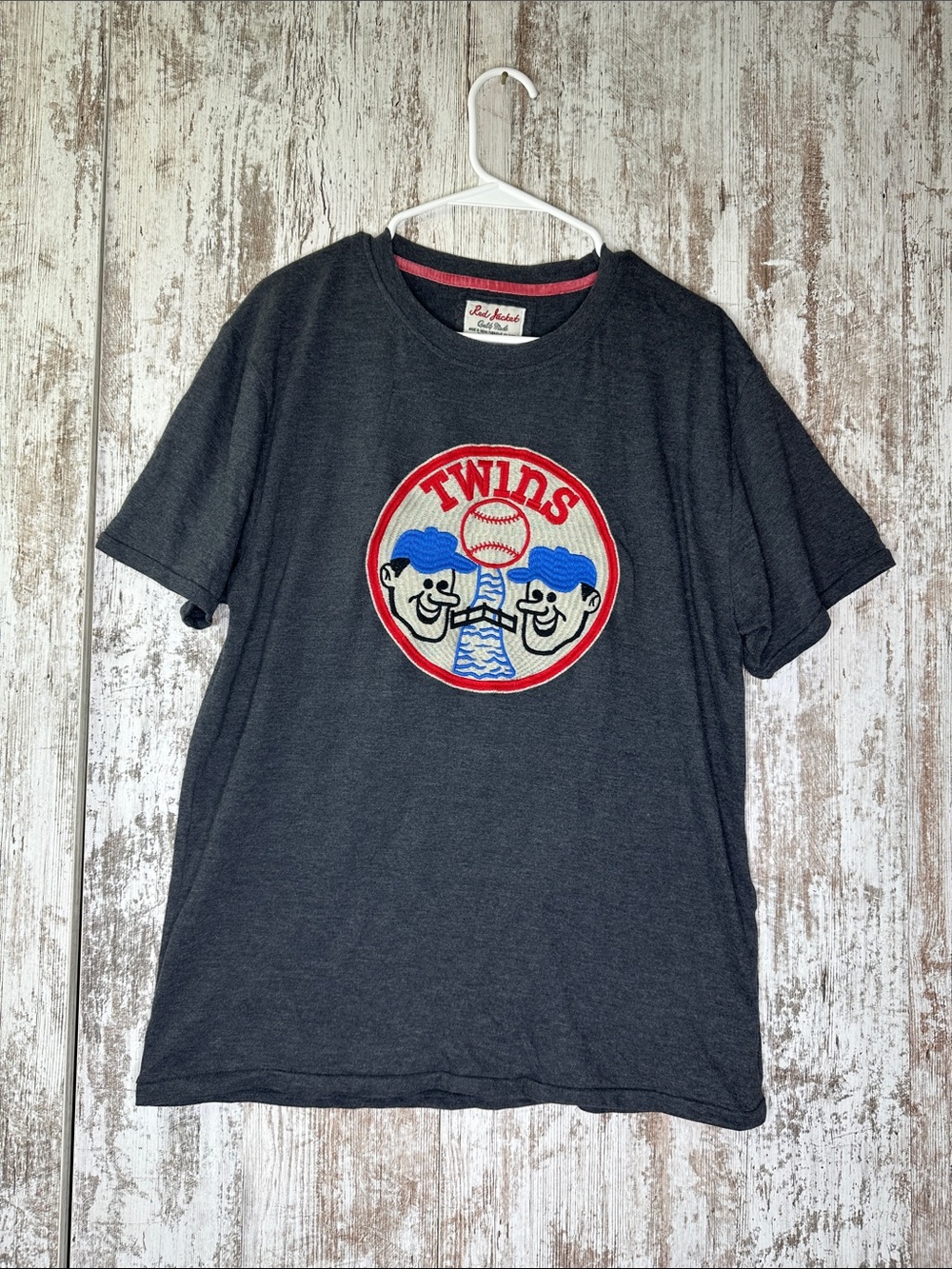 Minnesota Twins Embroidered T-Shirt Red Blue MLB Unisex Sz L Red Jacket